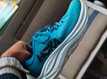 Hoka Clifton 10 bike d'occasion — image 8 sur 8