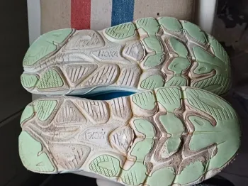 Hoka Clifton 10 bike d'occasion — image 7 sur 8