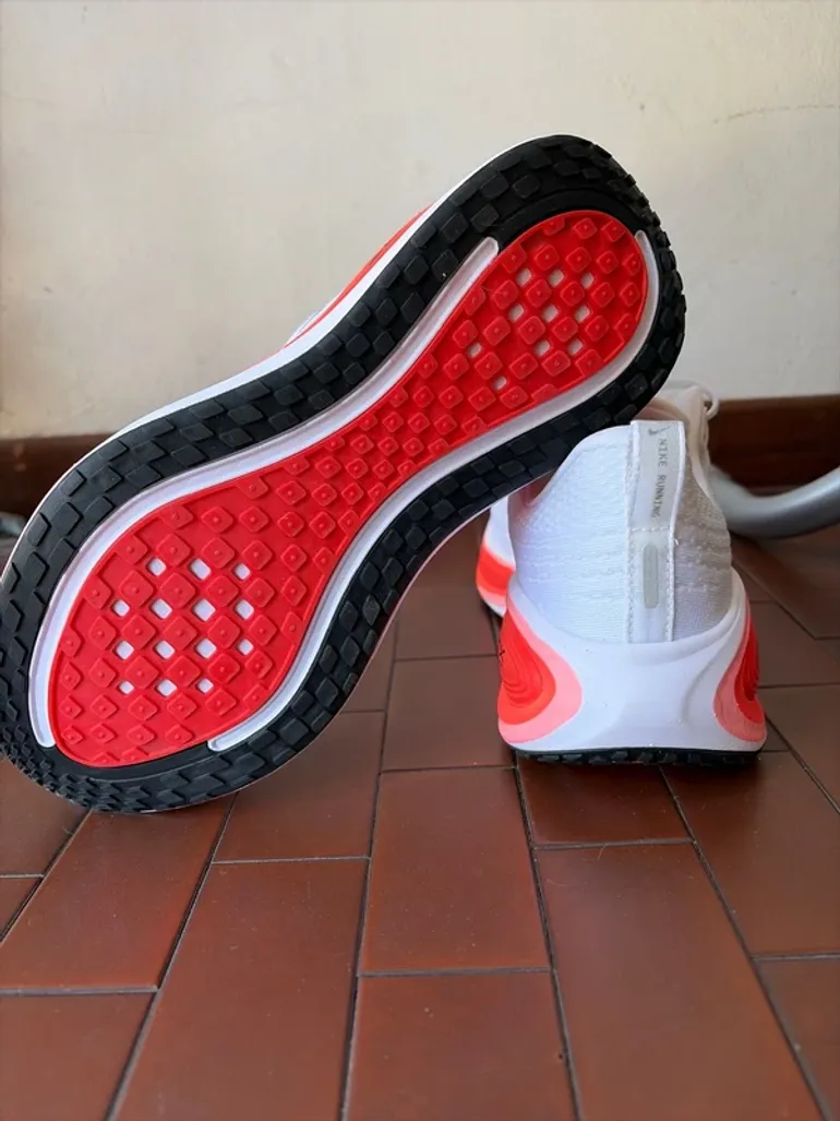 Used Nike Vomero Plus bike — image 3 of 3