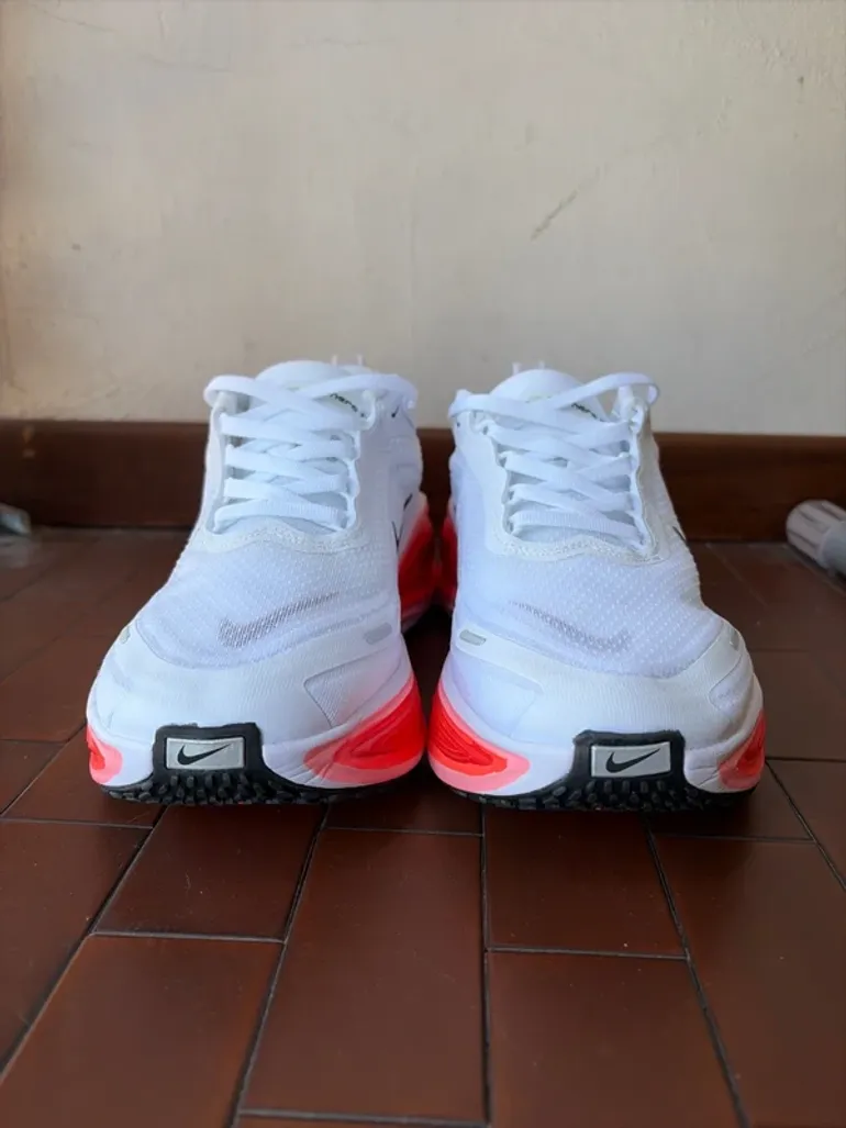 Used Nike Vomero Plus bike — image 2 of 3