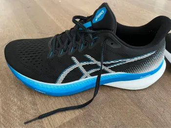 Used Asics Gel Pursue 10 bike — image 2 of 5