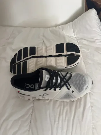 Gebrauchtes On Running Cloud X 3 bike