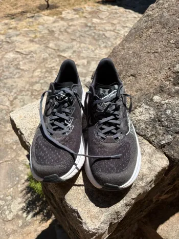 Hoka Mach 6 bike d'occasion — image 2 sur 6