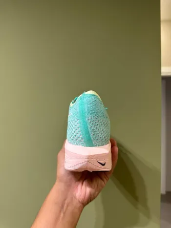 Used Nike Vaporfly Next% 3 bike — image 4 of 8