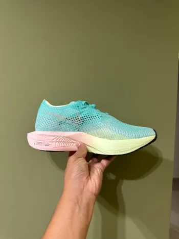 Used Nike Vaporfly Next% 3 bike — image 6 of 8