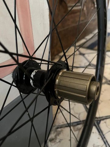 Used Vision Metron 40 bike — image 6 of 6