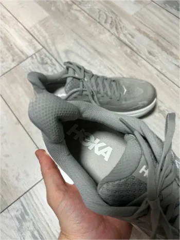 Hoka Clifton 8 bike d'occasion — image 7 sur 10