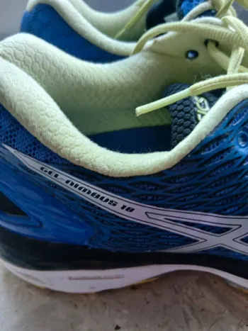 Used Asics Gel Nimbus 18 bike — image 4 of 10