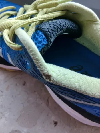 Used Asics Gel Nimbus 18 bike — image 5 of 10