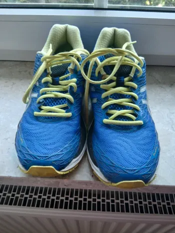 Used Asics Gel Nimbus 18 bike