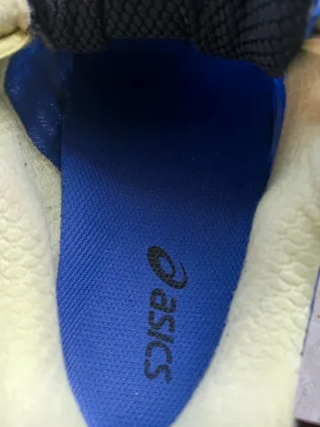 Used Asics Gel Nimbus 18 bike — image 7 of 10