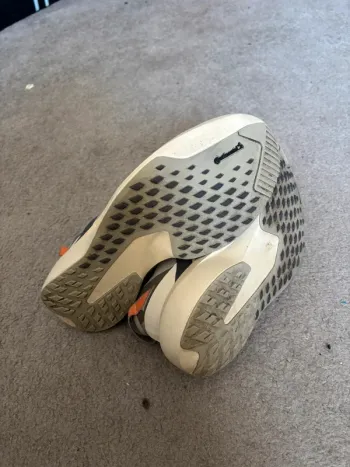 Używany Adidas Adizero Evo SL ATR bike — zdjęcie 4 z 8
