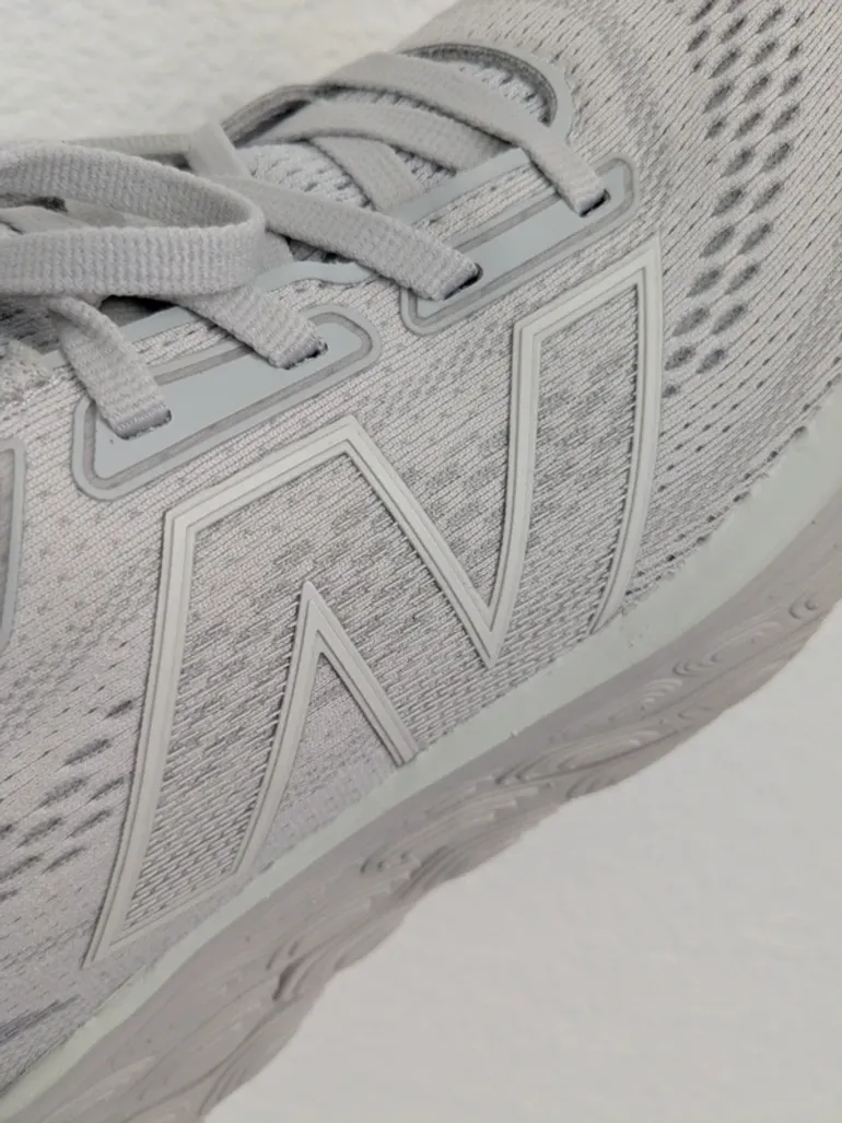 New Balance Fresh Foam x 880v14 bike usato — immagine 10 di 15