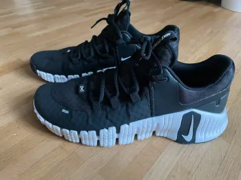 Nike Metcon / Free bike d'occasion — image 2 sur 11