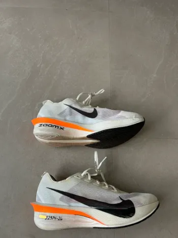 Nike Vaporfly 4 Proto bike d'occasion — image 6 sur 6