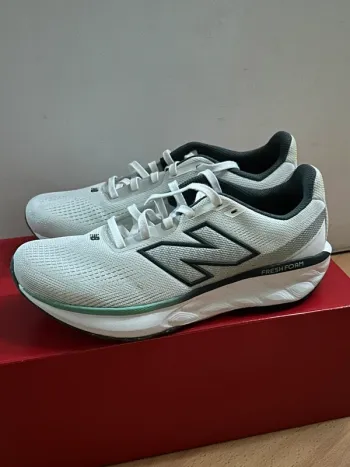 Tweedehands New Balance M520 bike