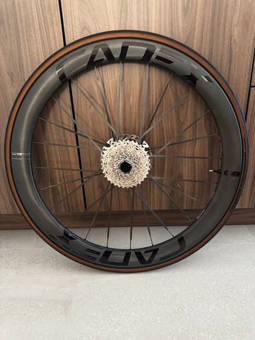 Used Cadex Wheelset 2025 bike — image 4 of 6