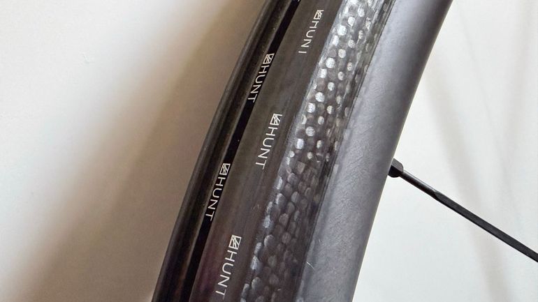 Brugt Hunt 36 Carbon Wide 2024 bike — billede 4 af 7