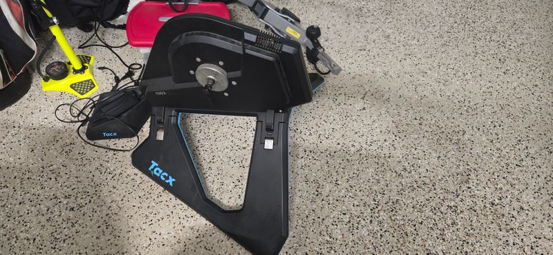 Used Tacx Neo 2 Cycling Accessories