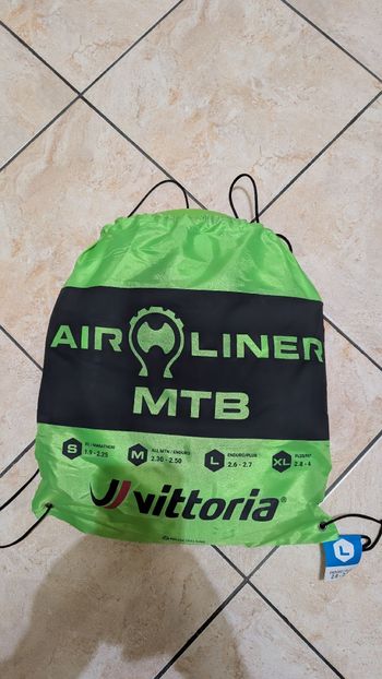 Použité Vittoria Air-Liner 2026 bike
