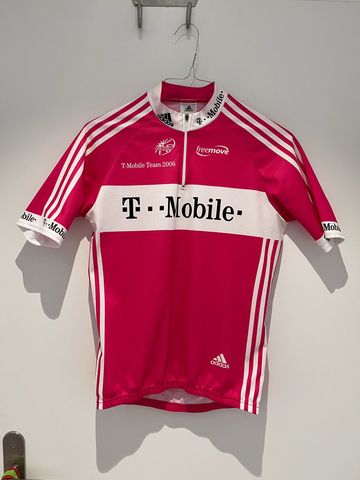 Brugt Adidas T-Mobile Jersey 2006 bike — billede 1 af 2