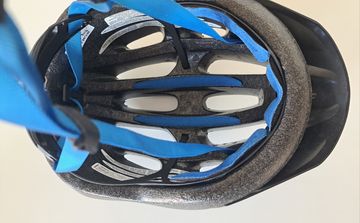 Used Giro Skyline II bike — image 7 of 9