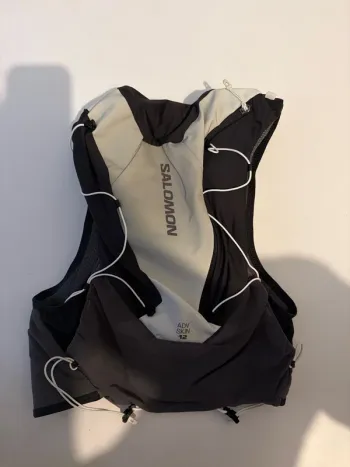 Salomon Skin 12 bike d'occasion — image 2 sur 9