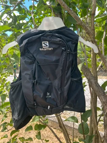 Used Salomon Laufrucksack Damen 8L bike — image 2 of 2