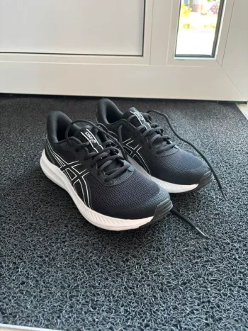 Tweedehands Asics Jolt 5 bike