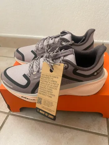 Pegasus Air Zoom Goretex bike d'occasion — image 3 sur 8
