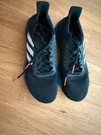 Tweedehands Adidas Boost bike — afbeelding 2 van 5