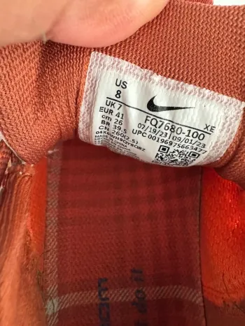 Gebrauchtes Nike Basket Shoes 41 bike — Bild 7 von 7