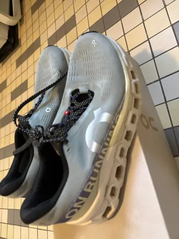 Gebrauchtes On Running Shoes bike — Bild 3 von 6