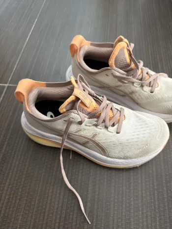 Used Asics Nimbus 27 bike