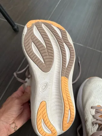 Used Asics Nimbus 27 bike — image 7 of 8