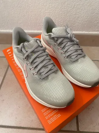 Gebrauchtes Pegasus Nike Air Zoom bike — Bild 3 von 7