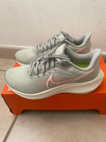 Gebrauchtes Pegasus Nike Air Zoom bike — Bild 2 von 7