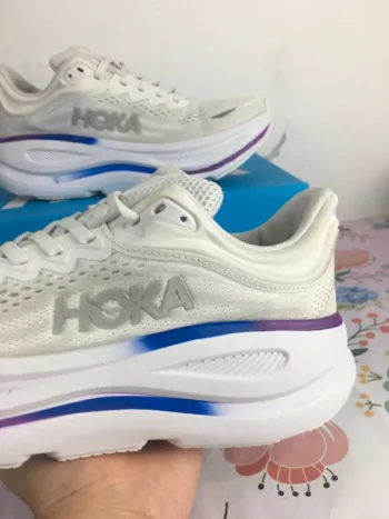 Hoka Bondi 9 bike d'occasion — image 3 sur 5
