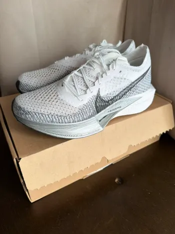 Nike Vaporfly 3 bike usato