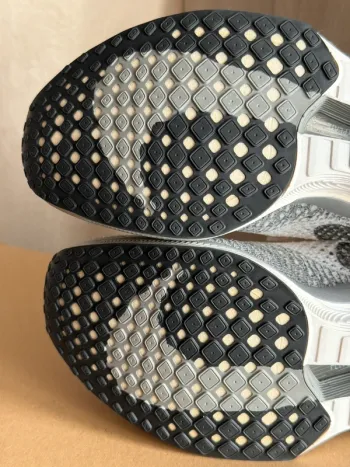 Nike Vaporfly 3 bike usato — immagine 10 di 10