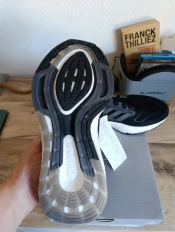 Używany Adidas Ultraboost bike — zdjęcie 5 z 6