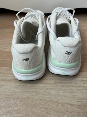 Käytetty New Balance Fresh Foam x Kaiha V2 bike — kuva 4 / 13