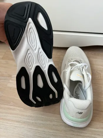 Käytetty New Balance Fresh Foam x Kaiha V2 bike — kuva 5 / 13