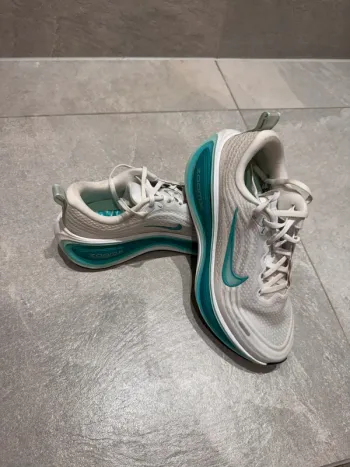Gebrauchtes Nike Vomero bike