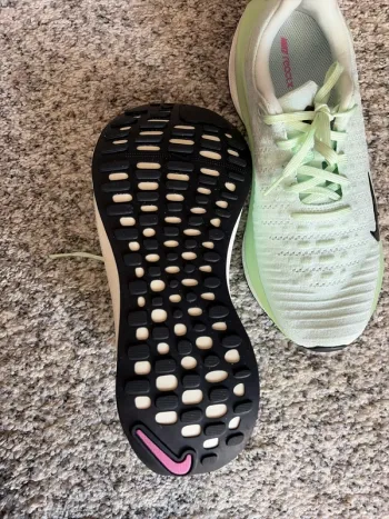 Used Nike React X Infinity Run4 bike — image 5 of 9