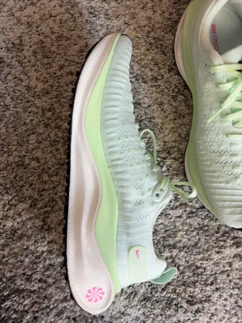 Used Nike React X Infinity Run4 bike — image 4 of 9