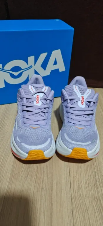 Tweedehands Hoka Shoes size 40 bike — afbeelding 2 van 7