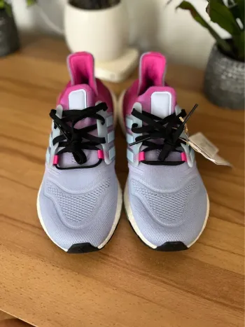 Używany Adidas Ultraboost bike — zdjęcie 2 z 7