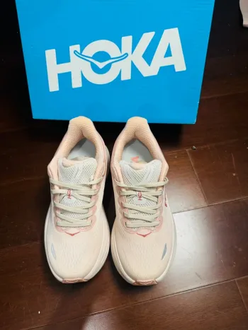 Hoka Bondi 9 bike d'occasion — image 2 sur 5