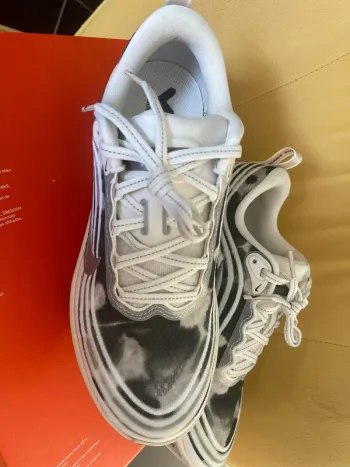 Nike Vomero Plus SE bike de segunda mano — imagen 2 de 9
